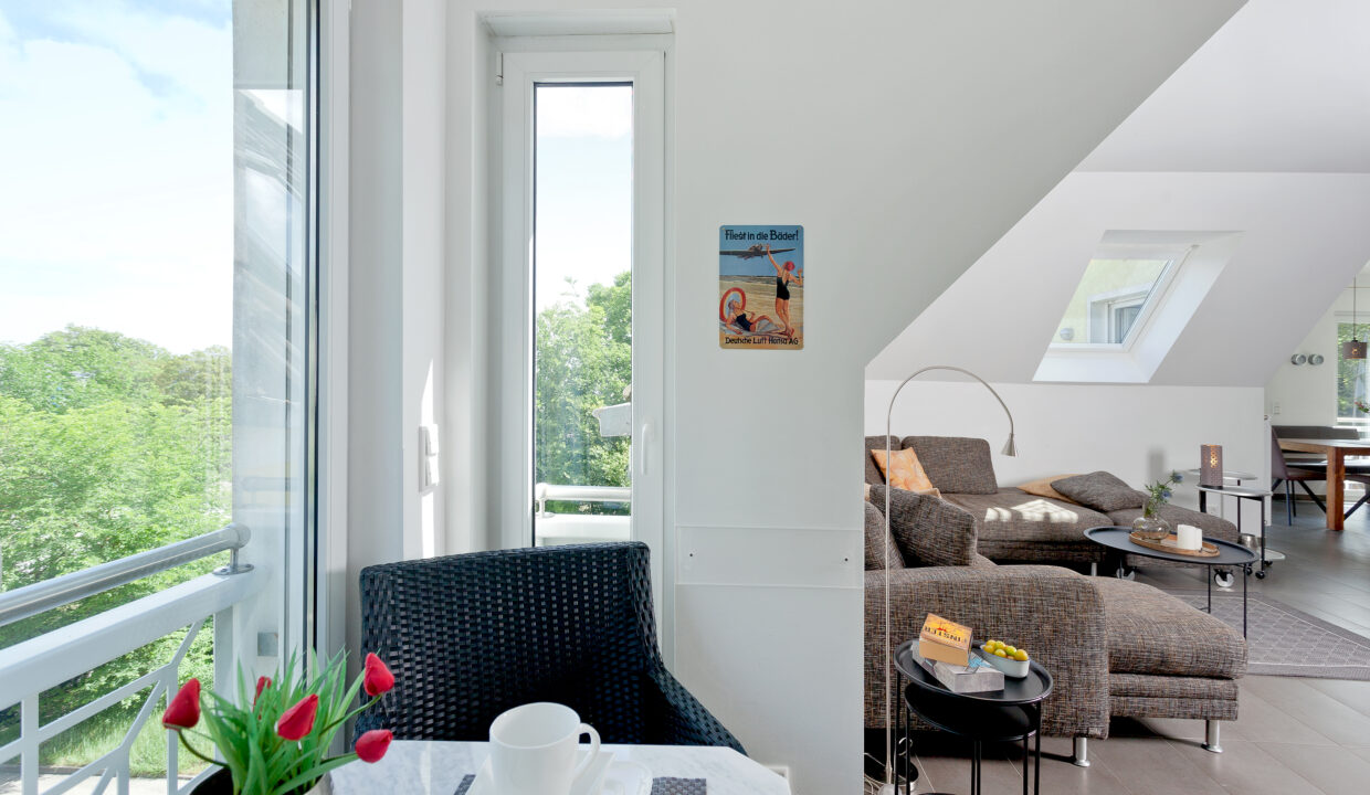 02-Wohnzimmer