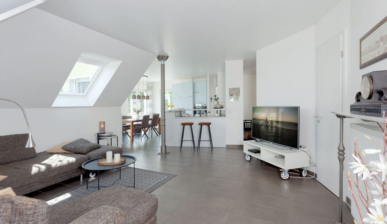 03-Wohnzimmer